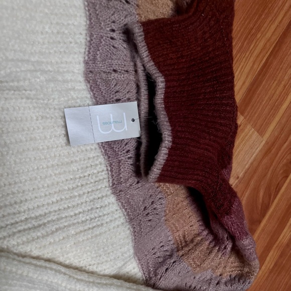 NWT Women’s Knit Sweaters - Picture 10 of 11